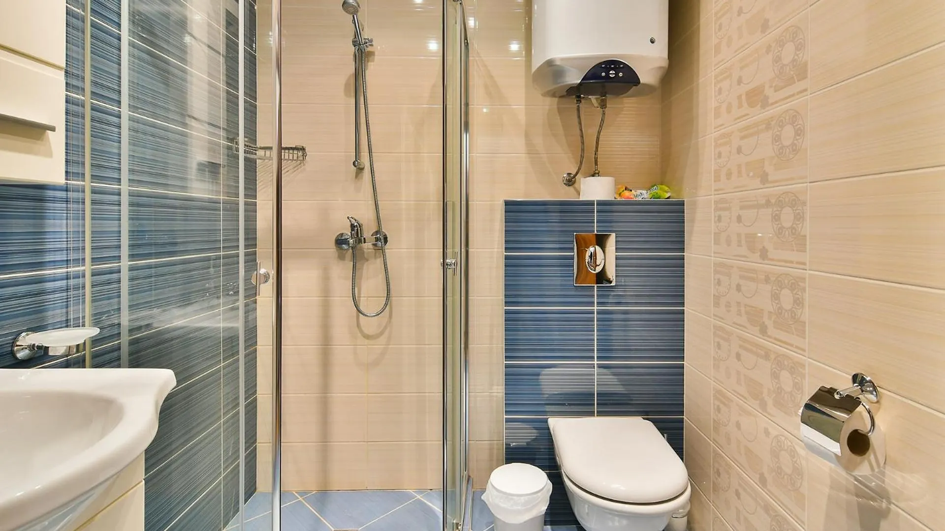 Apartment Central Area Retreat Ac & Wifi Varna